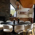De Luxe Contemporain Vue 360 Degrés Sur Les Montagnes Chalet *