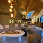 De Luxe Contemporain Vue 360 Degrés Sur Les Montagnes Chalet *