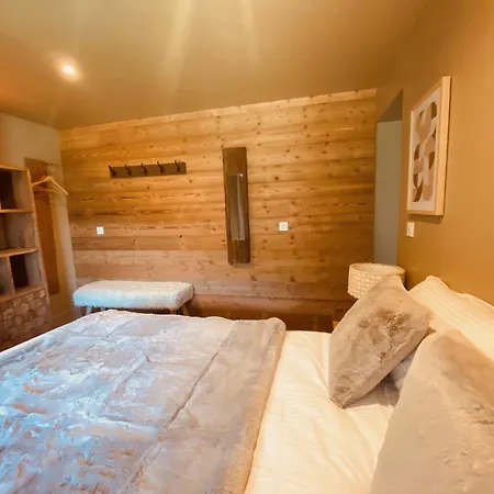 De Luxe Contemporain Vue 360 Degres Sur Les Montagnes Chalet Guchan