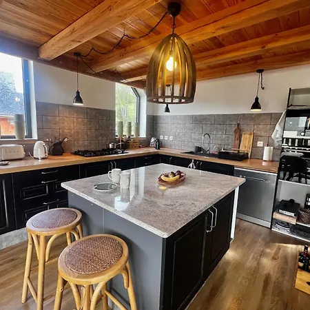 De Luxe Contemporain Vue 360 Degres Sur Les Montagnes Chalet Guchan