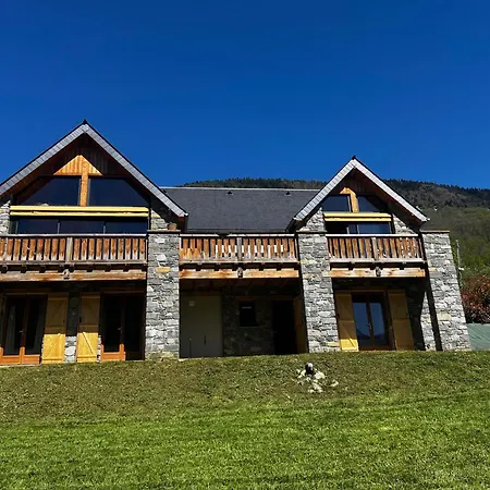 Chalet De Luxe Contemporain Vue 360 Degres Sur Les Montagnes