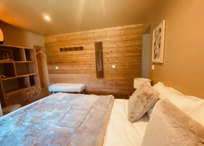 De Luxe Contemporain Vue 360 Degres Sur Les Montagnes Chalet Guchan