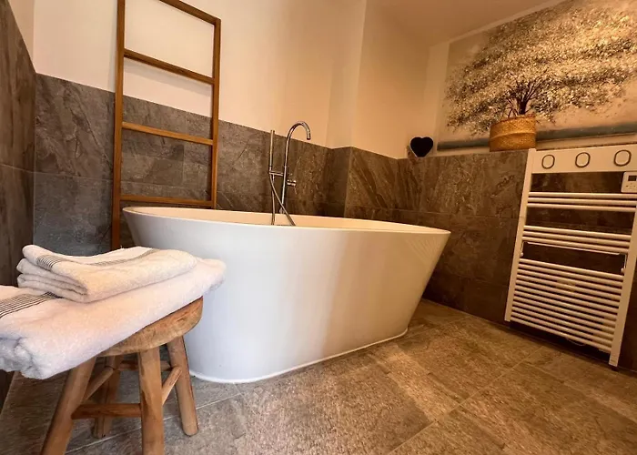 Chalet De Luxe Contemporain Vue 360 Degres Sur Les Montagnes Guchan