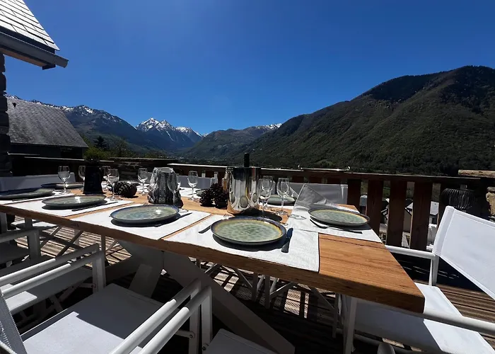 De Luxe Contemporain Vue 360 Degres Sur Les Montagnes *