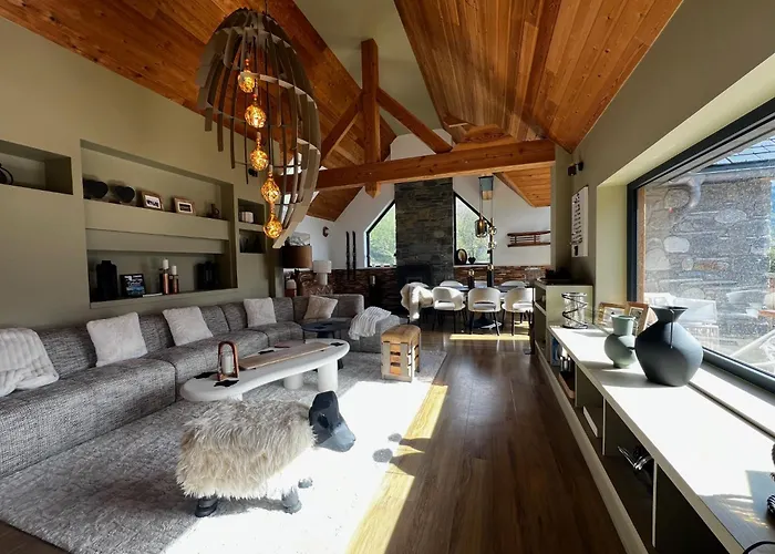 De Luxe Contemporain Vue 360 Degres Sur Les Montagnes Chalet