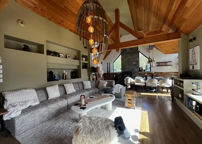 De Luxe Contemporain Vue 360 Degres Sur Les Montagnes *